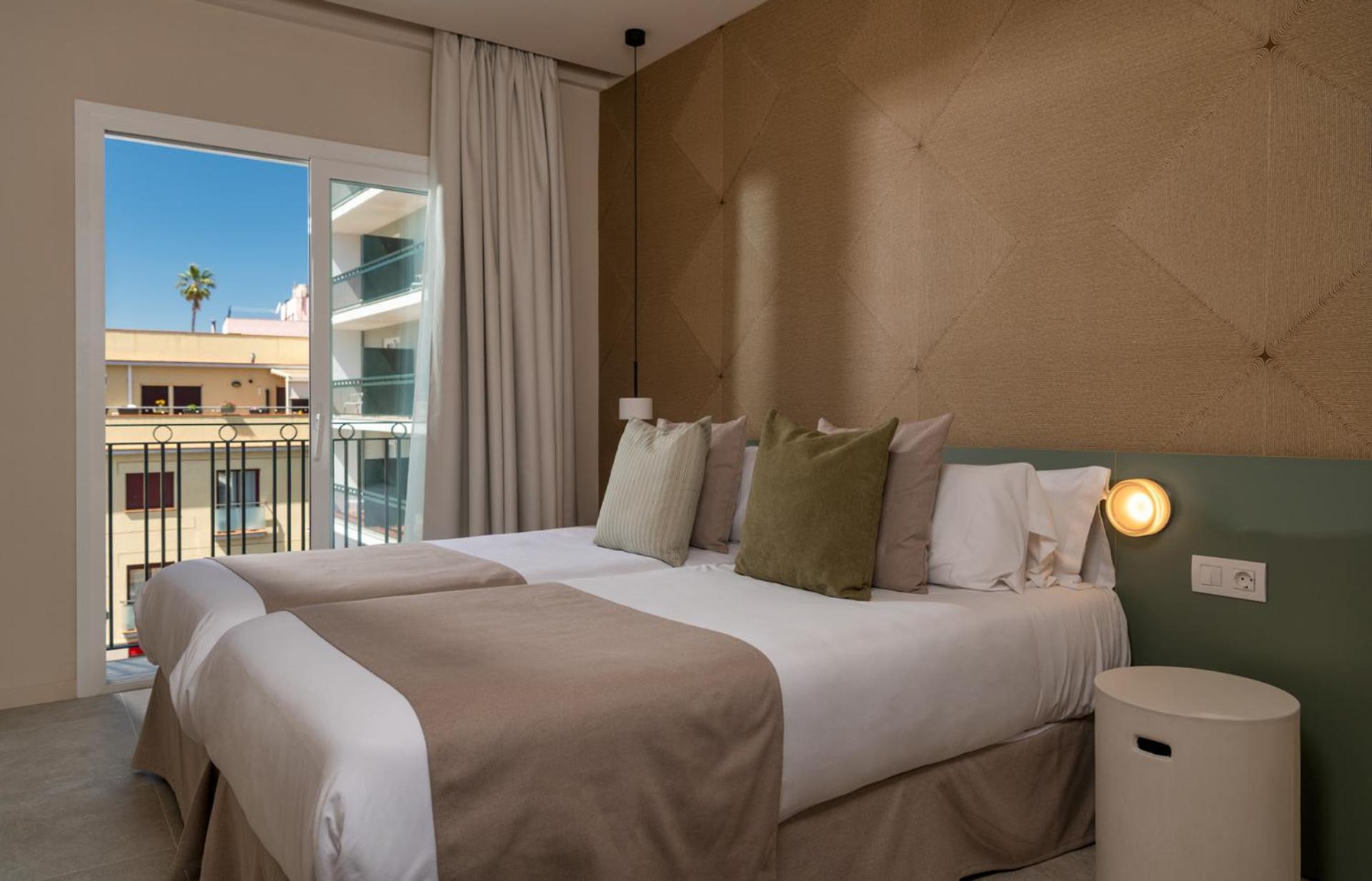 Hotel Aqua Bertran Park 4*
