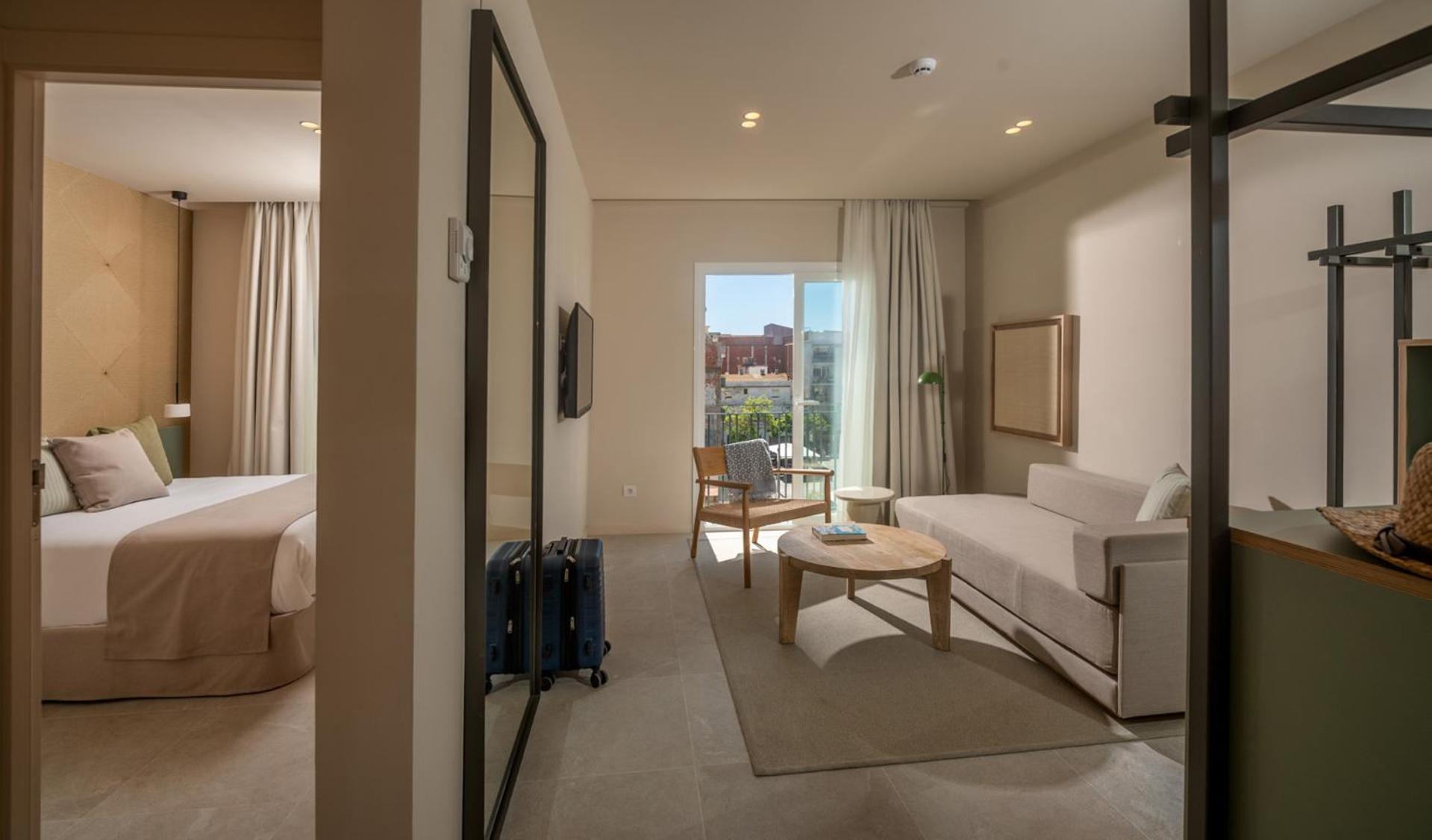 Aqua Bertran Park Hotel 4*