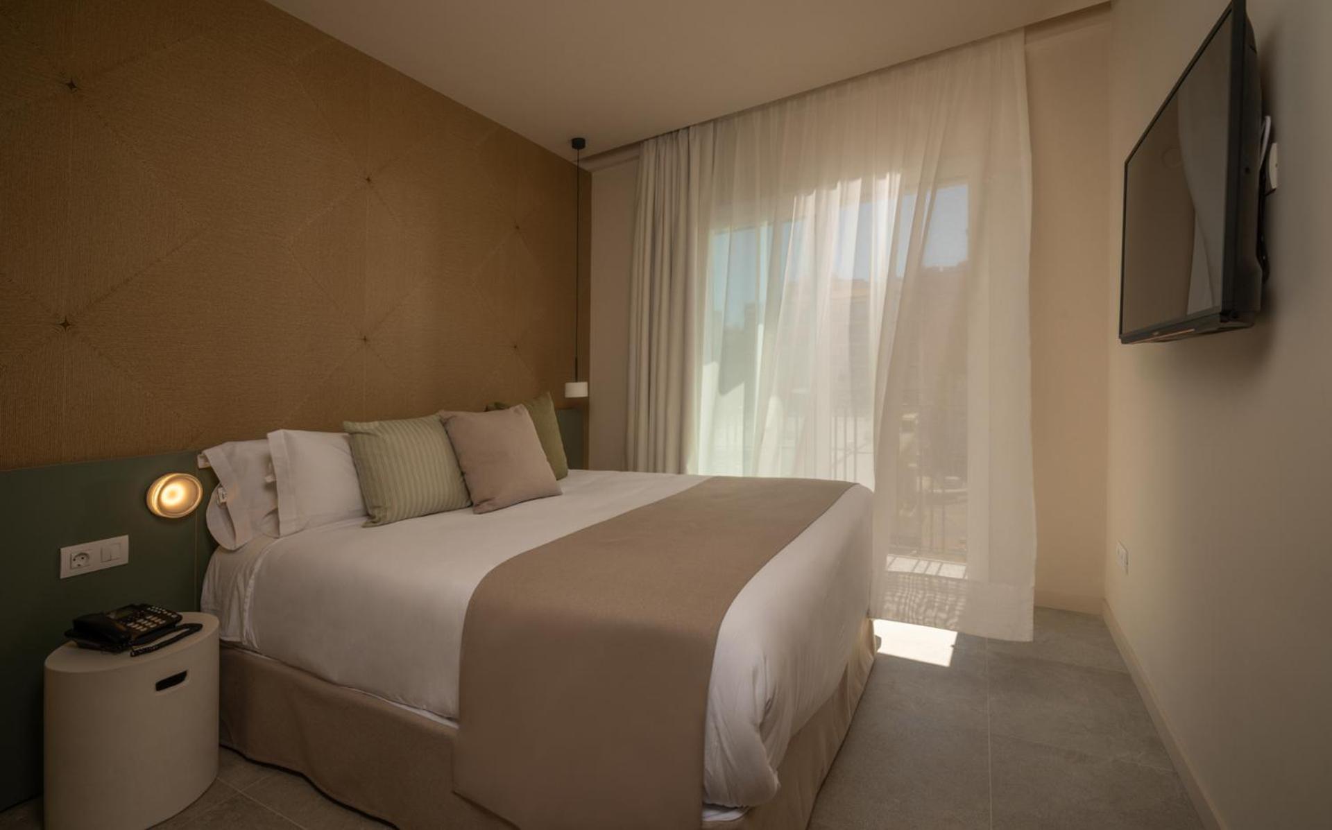 Aqua Bertran Park Hotel